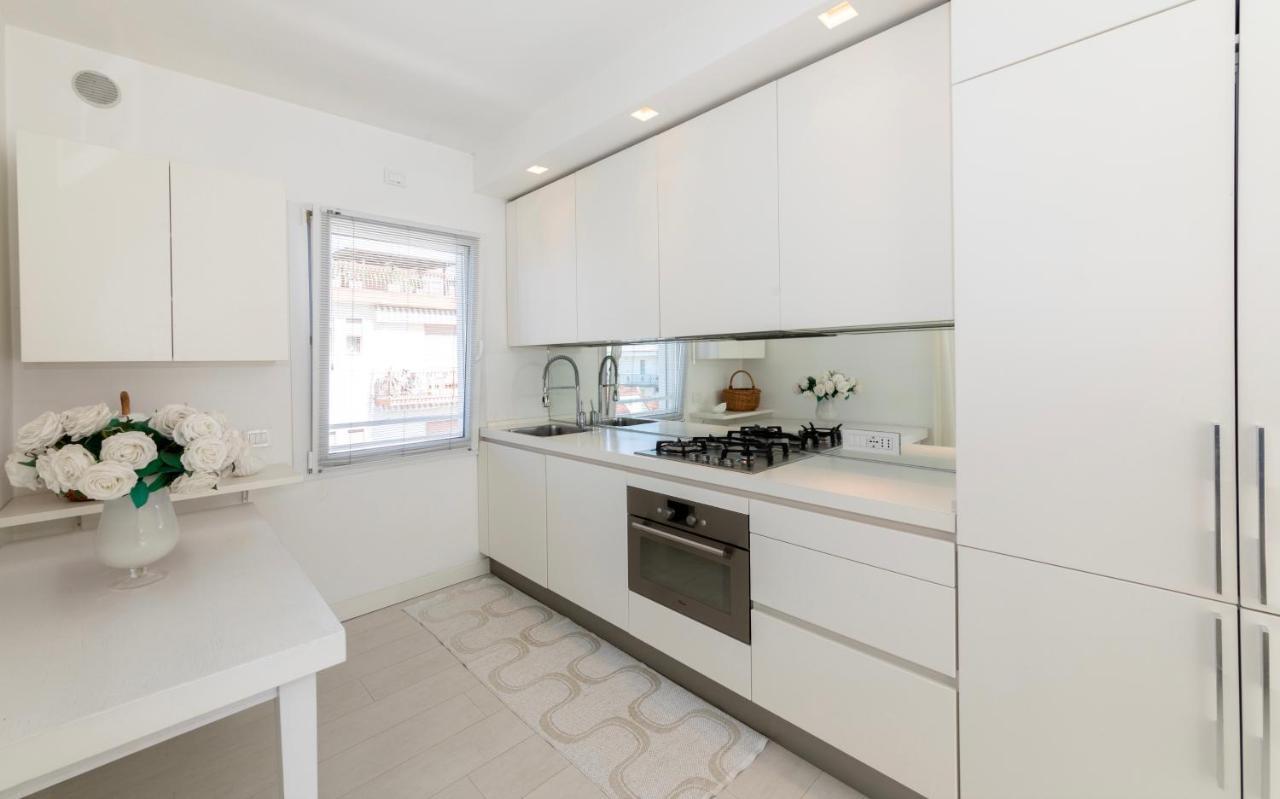 Magnifico Appartamento Dominique Jesolo Lido Carraro Immobiliare - Family Apartments מראה חיצוני תמונה